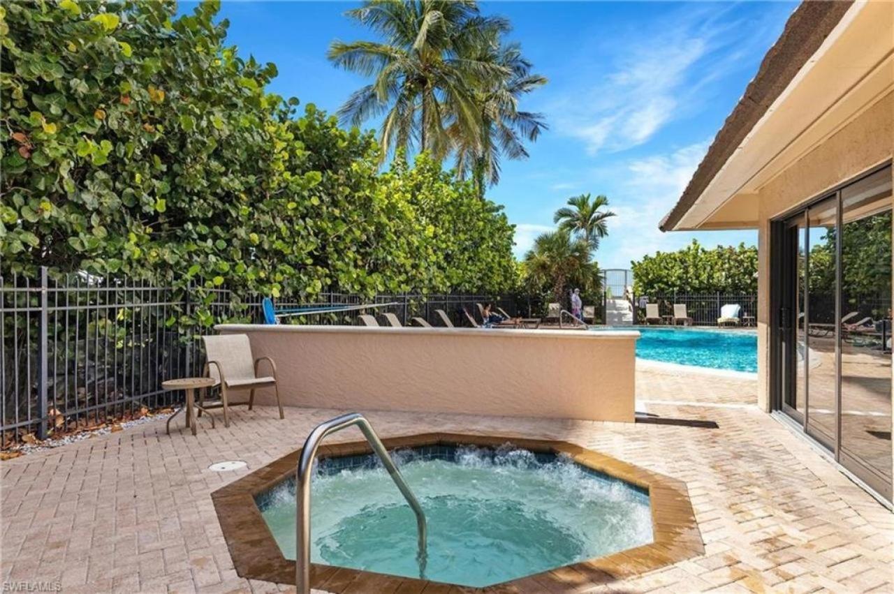 The Sea-Winds Condo I Renovated Beachfront 2 Bed 2 Bath Condo Pulau Marco Luaran gambar